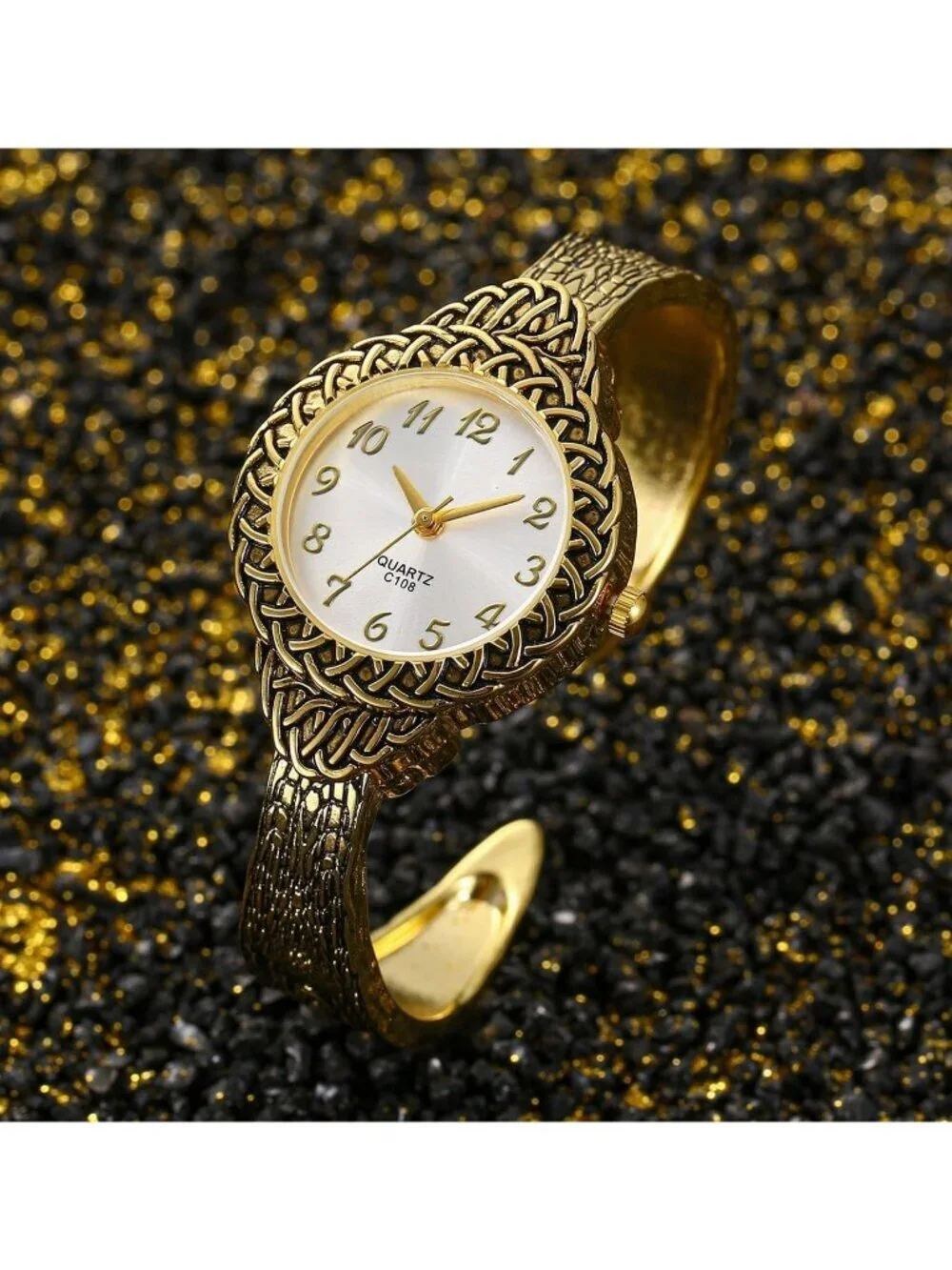 Women's Silver Analog Quartz Fashion Easy Read Vintage Bracelet Luxury Watch